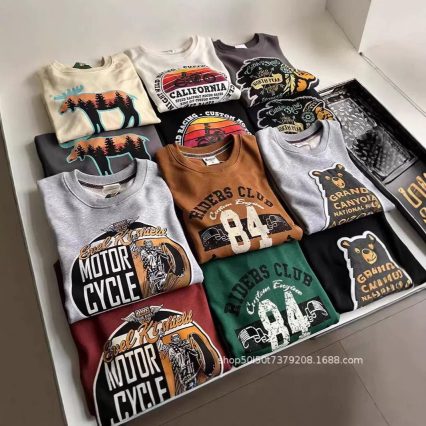 Men's Graphic Tops Collection – Trendy & Comfortable T-Shirts (MOQ 10pcs)